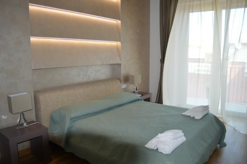 B&B Jolie Center Пескара Екстериор снимка